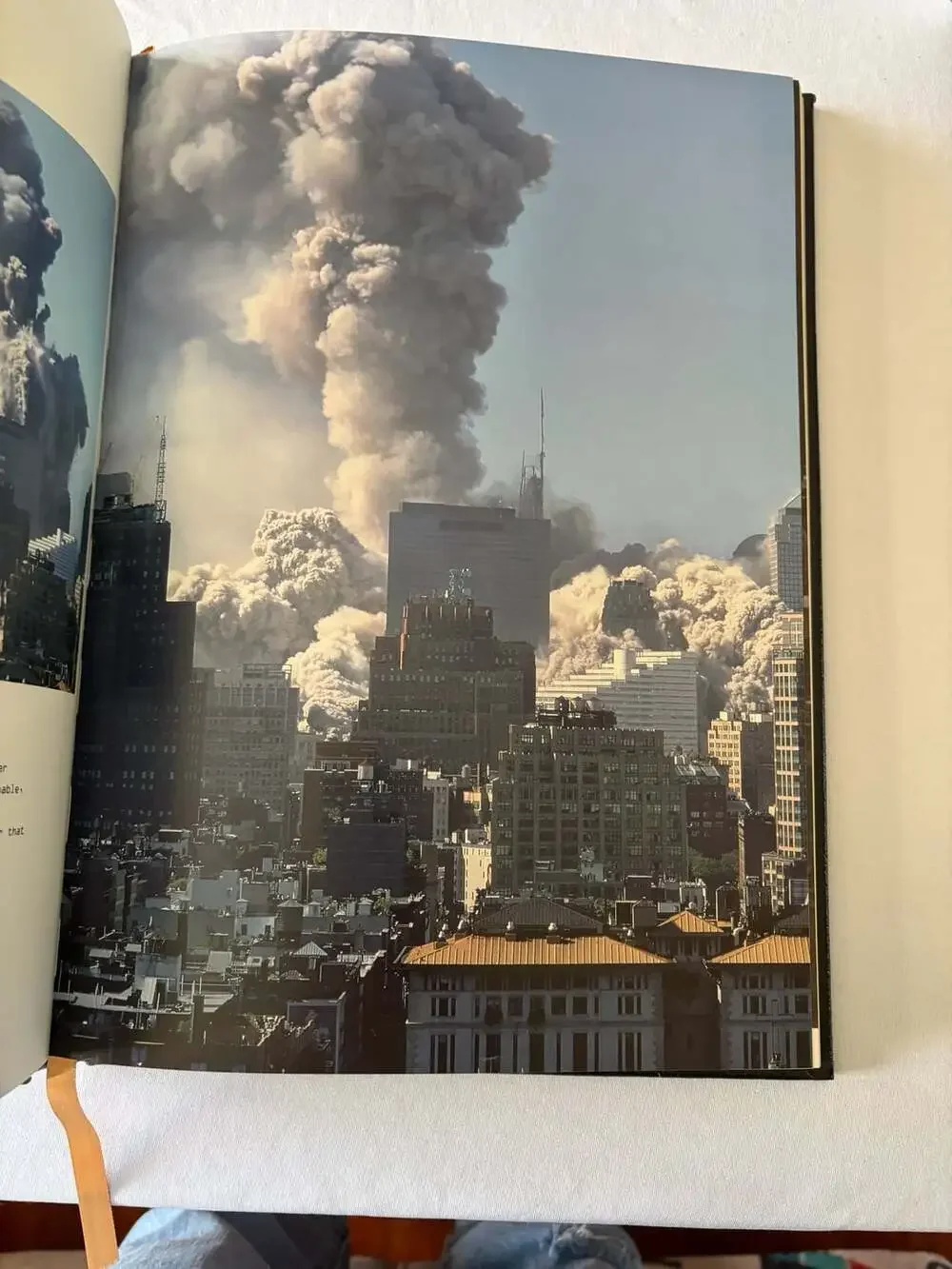 New York September 11 by Magnum Photographers, Easton Press Edition